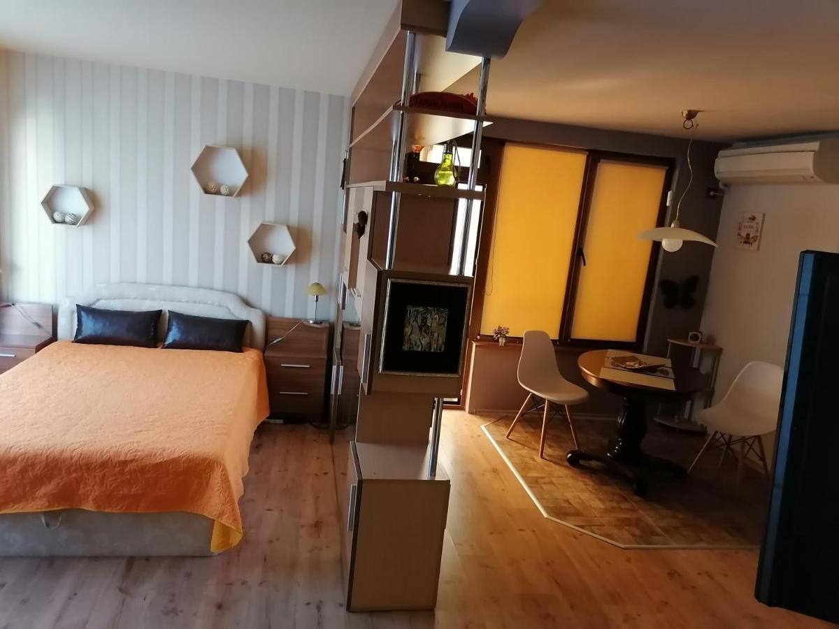 Lazur- Neben Meeresgarten Burgas Esterno foto